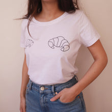 Charger l&#39;image dans la galerie, T-shirt Croissants (Blanc) - Modèle Paris - Coton Bio

